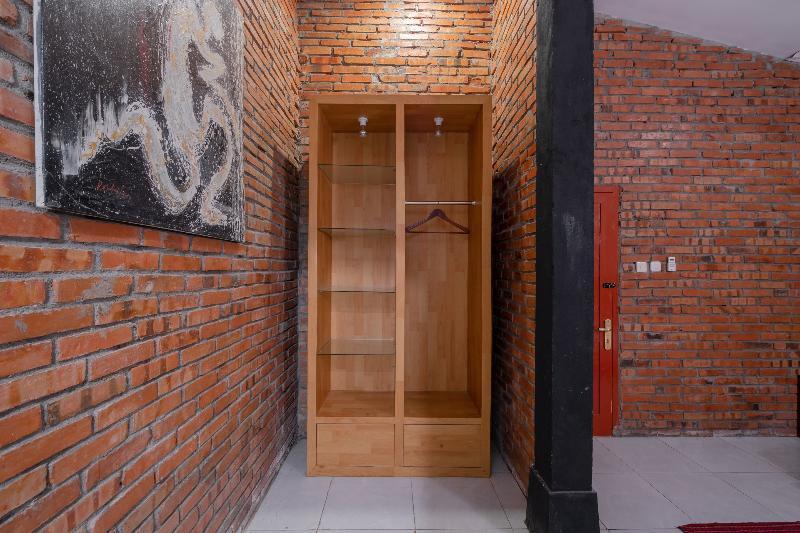 Muntilan Oyo 2380 Alea Guesthouse מראה חיצוני תמונה