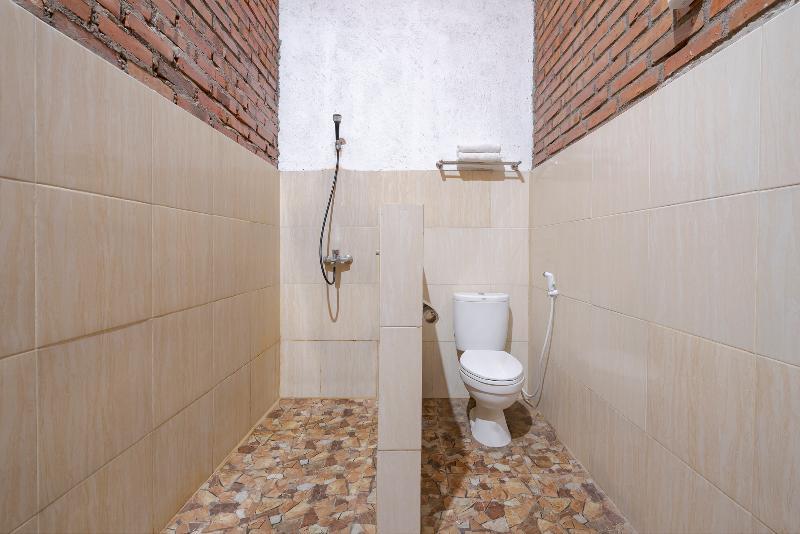 Muntilan Oyo 2380 Alea Guesthouse מראה חיצוני תמונה